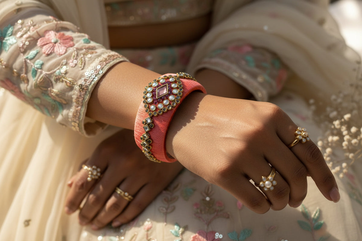 Gul Noor Silk Thread Bangle