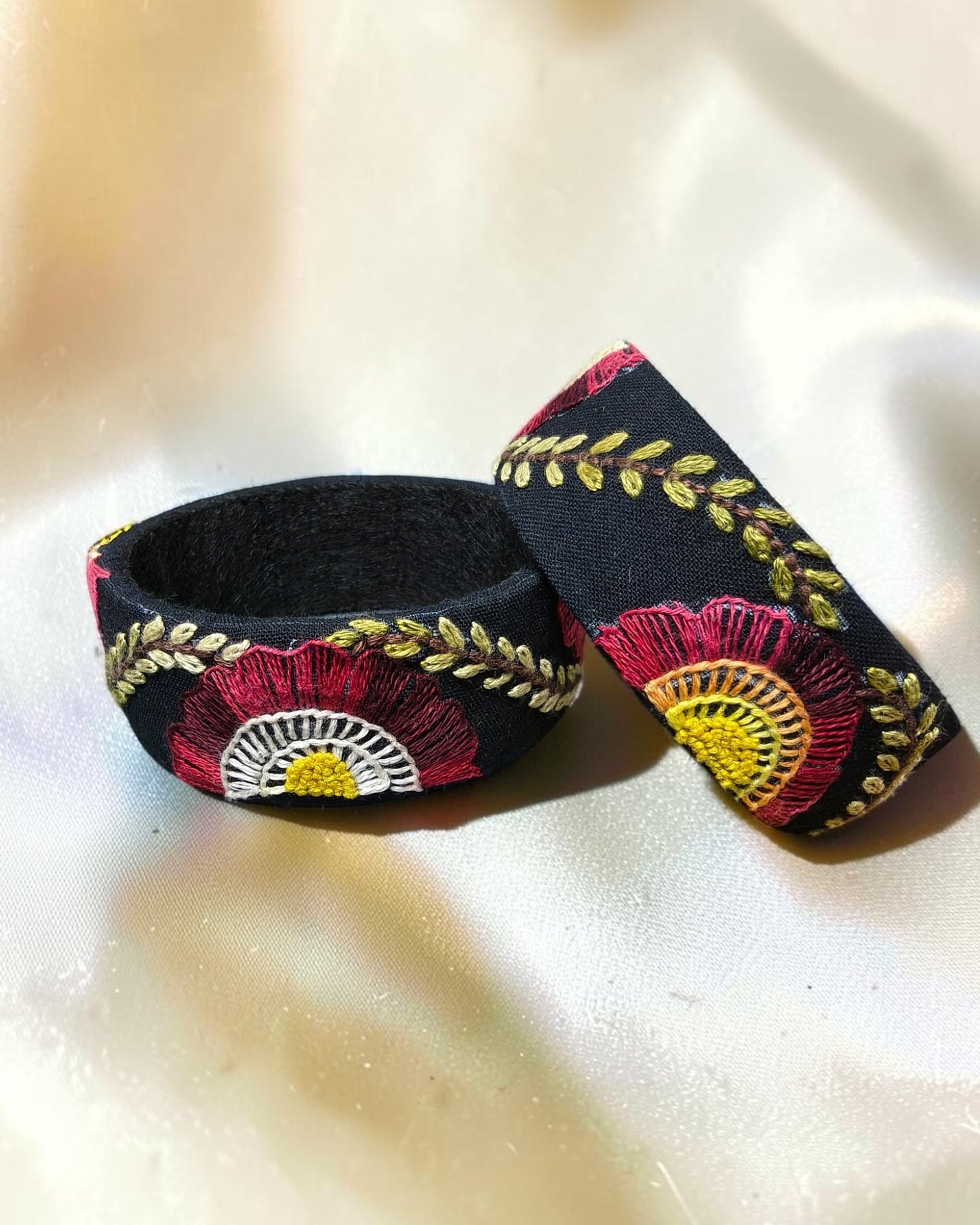 Ardha Pushpa Bangles