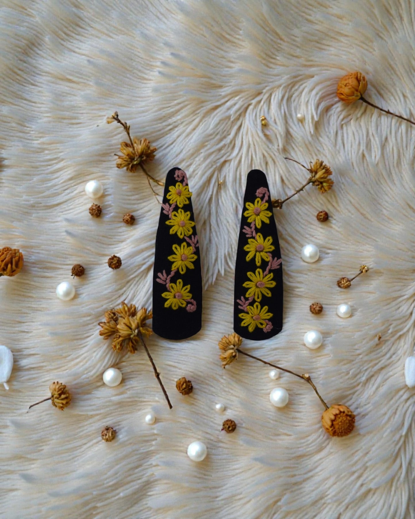 Meher Daisy Clips